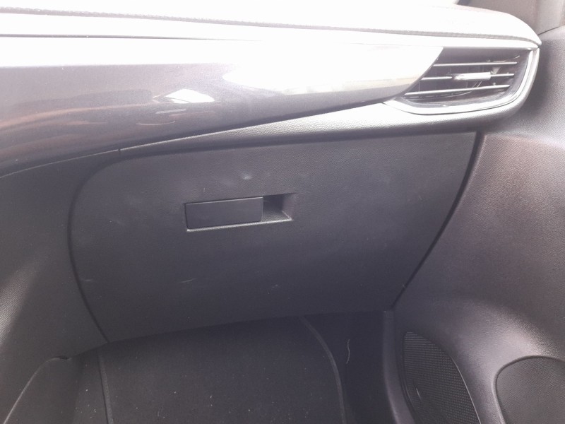 Recambio de guantera para opel corsa f (p2jo) 1.2 (68) referencia OEM IAM 98322499ZD  