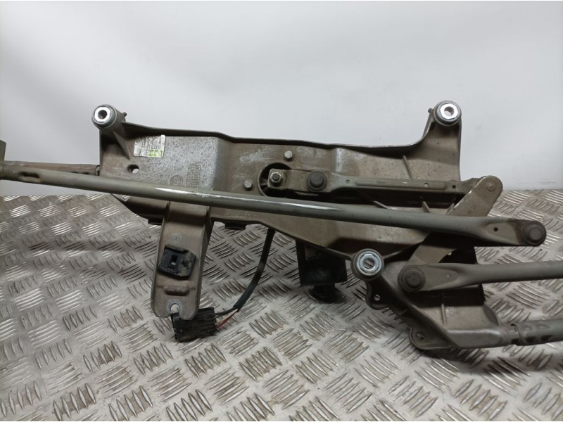 Recambio de motor limpia delantero para peugeot 807 pullman referencia OEM IAM W000023071A  VALEO