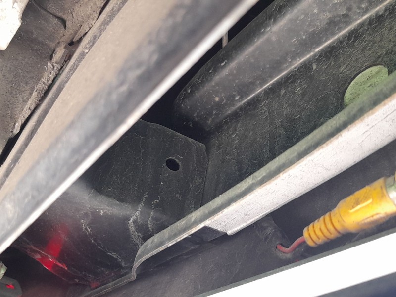 Recambio de refuerzo paragolpes trasero para mazda 2 (de_, dh_) 1.4 mzr-cd referencia OEM IAM DF7150260  