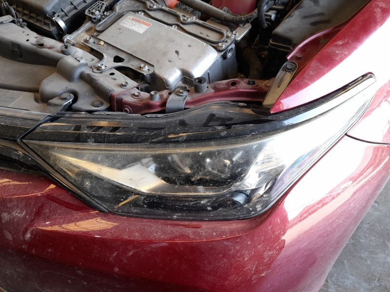 Recambio de faro izquierdo para toyota auris (-e18) 1.8 hybrid (zwee186) referencia OEM IAM 8117002K60 PULIR 