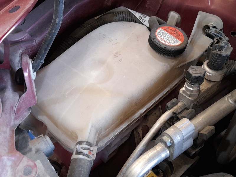 Recambio de deposito expansion para toyota auris (-e18) 1.8 hybrid (zwee186) referencia OEM IAM 164800D030 G92A076012 
