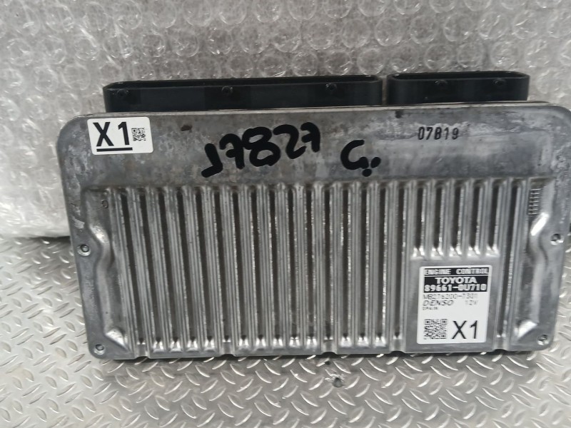 Recambio de centralita motor uce para toyota yaris (_p13_) 1.5 hybrid (nhp130_) referencia OEM IAM 896610U230  