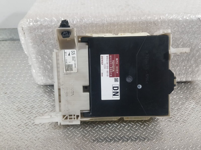 Recambio de caja reles / fusibles para toyota yaris (_p13_) 1.5 hybrid (nhp130_) referencia OEM IAM   
