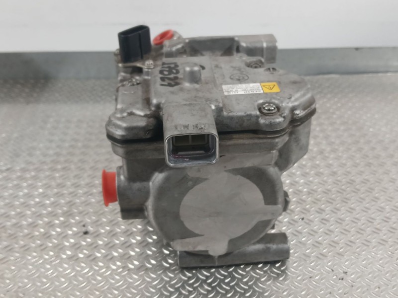 Recambio de compresor aire acondicionado para toyota yaris (_p13_) 1.5 hybrid (nhp130_) referencia OEM IAM 8837052012  