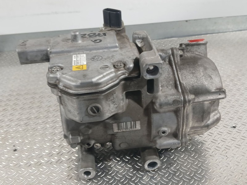 Recambio de compresor aire acondicionado para toyota yaris (_p13_) 1.5 hybrid (nhp130_) referencia OEM IAM 8837052012  