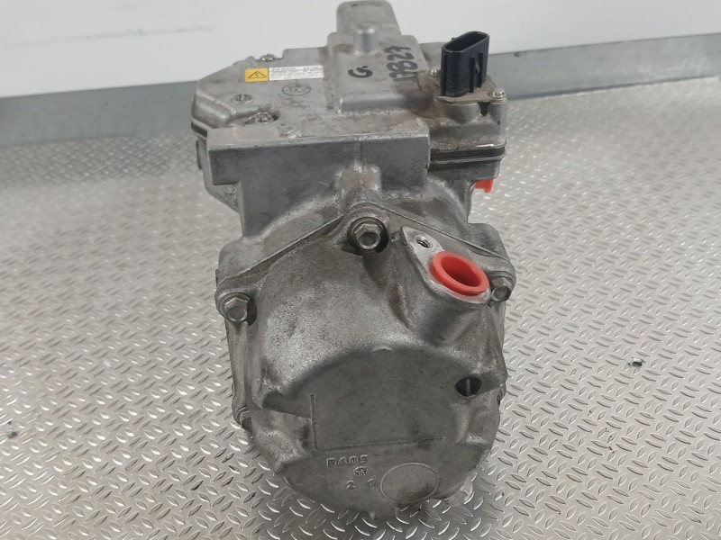 Recambio de compresor aire acondicionado para toyota yaris (_p13_) 1.5 hybrid (nhp130_) referencia OEM IAM 8837052012  