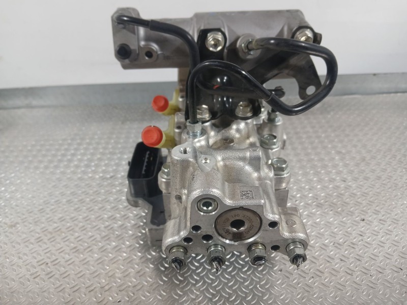 Recambio de abs para toyota yaris (_p13_) 1.5 hybrid (nhp130_) referencia OEM IAM 440500D390  