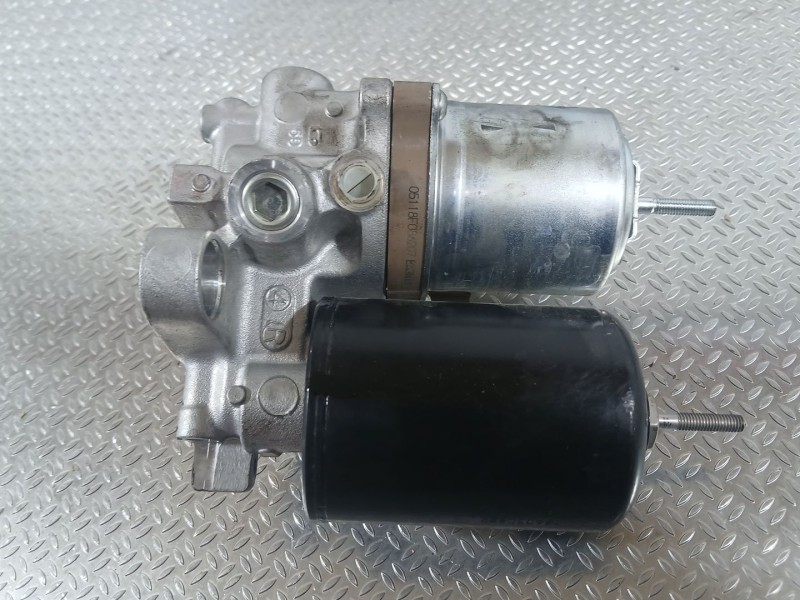 Recambio de bomba abs para toyota yaris (_p13_) 1.5 hybrid (nhp130_) referencia OEM IAM   