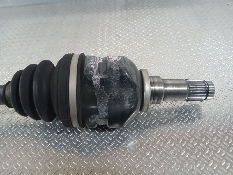Recambio de transmision delantera izquierda para toyota yaris (_p13_) 1.5 hybrid (nhp130_) referencia OEM IAM 434200D411  