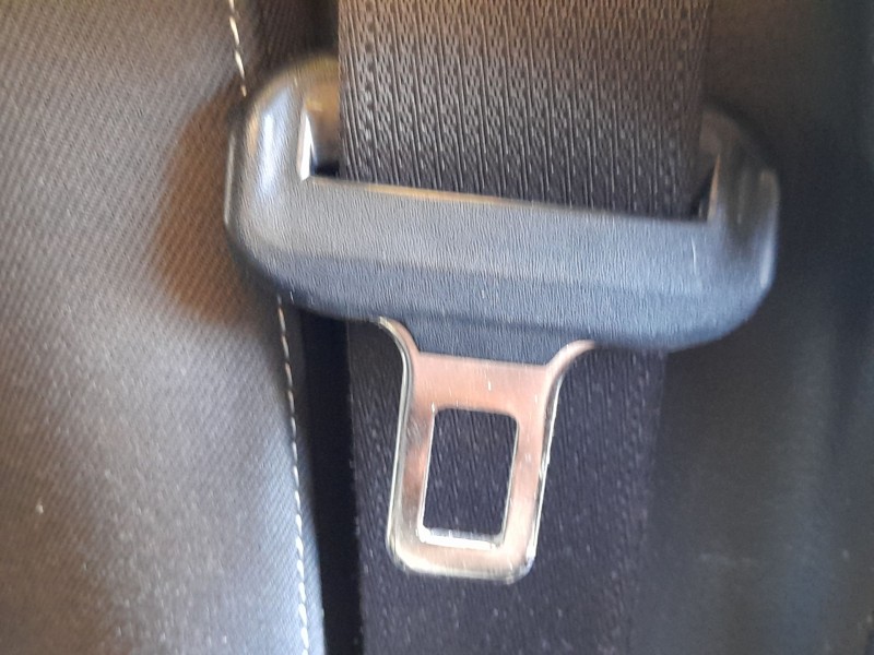 Recambio de cinturon seguridad trasero izquierdo para toyota auris (-e18) 1.8 hybrid (zwee186) referencia OEM IAM 7336002550C0  