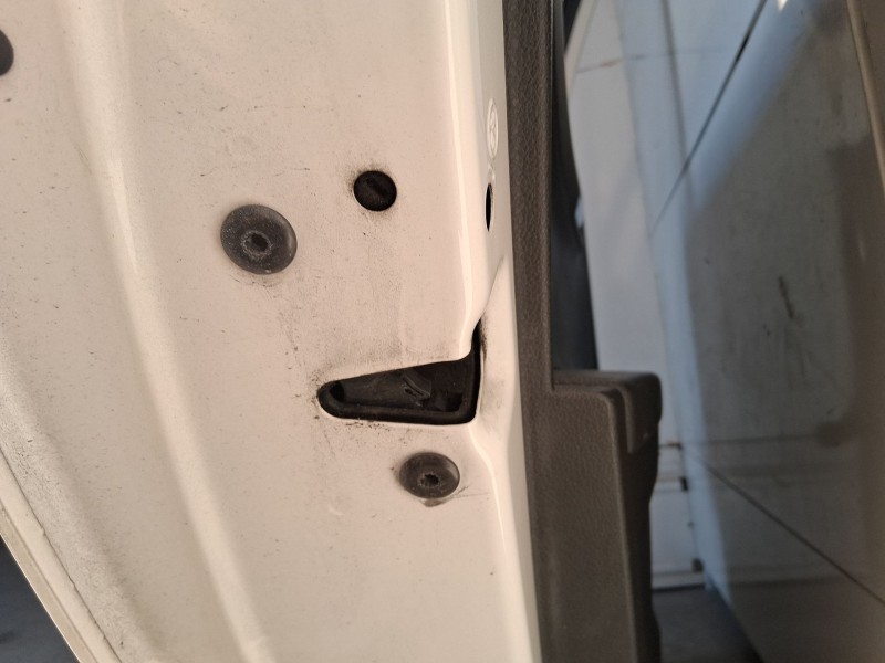 Recambio de cerradura puerta trasera izquierda para skoda fabia iii (nj3) 1.4 tdi referencia OEM IAM 5TA839015P  