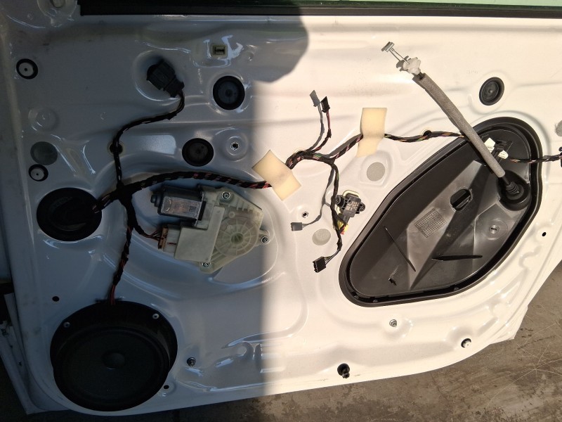Recambio de elevalunas delantero derecho para skoda fabia iii (nj3) 1.4 tdi referencia OEM IAM 6V0837462C 6V0837040 
