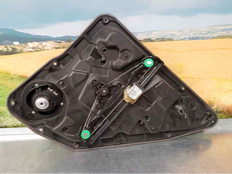 Recambio de elevalunas trasero izquierdo para mercedes-benz clase b (w246) b 180 cdi be (246.200) referencia OEM IAM  5 PINS ELE