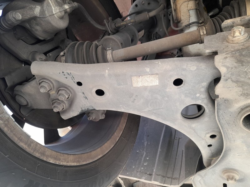 Recambio de brazo suspension inferior delantero derecho para fiat tipo station wagon (356_, 357_) 1.3 d (356wxh1a) referencia OE