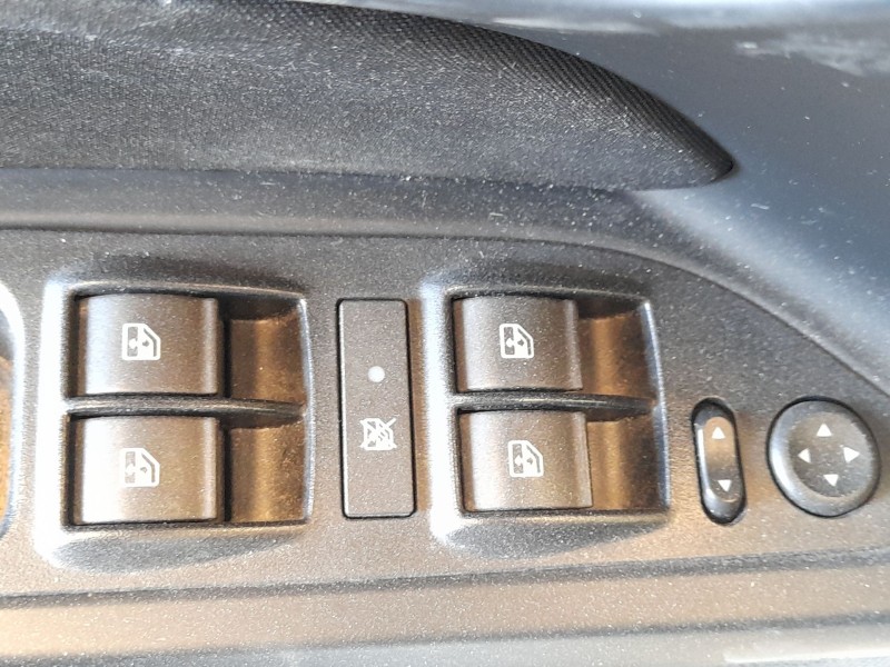 Recambio de mando elevalunas delantero izquierdo para fiat tipo station wagon (356_, 357_) 1.3 d (356wxh1a) referencia OEM IAM 7