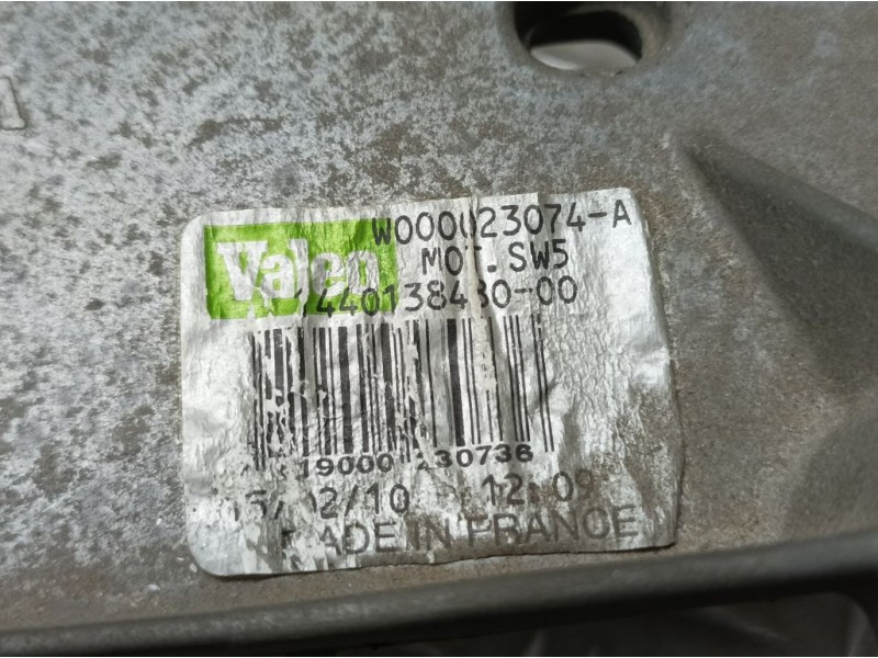 Recambio de motor limpia delantero para peugeot 807 pullman referencia OEM IAM W000023071A  VALEO