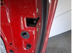CERRADURA PUERTA TRASERA DERECHA 814202L010 