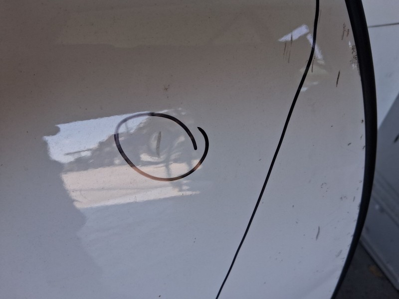 Recambio de puerta trasera derecha para kia carens iv 1.7 crdi referencia OEM IAM 77004A4000 TOCADA 