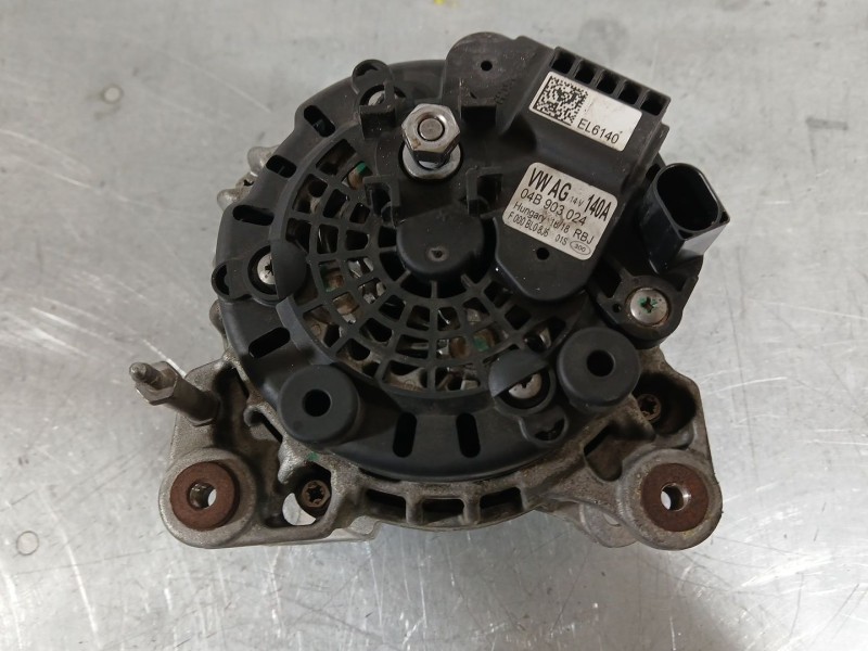 Recambio de alternador para skoda fabia iii (nj3) 1.4 tdi referencia OEM IAM 04B903023DX 04B903023D 