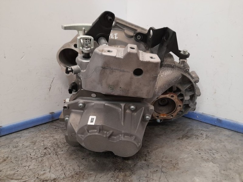 Recambio de caja cambios para skoda octavia lim. (5e3) active referencia OEM IAM UDM 03109 6VELOCIDADES