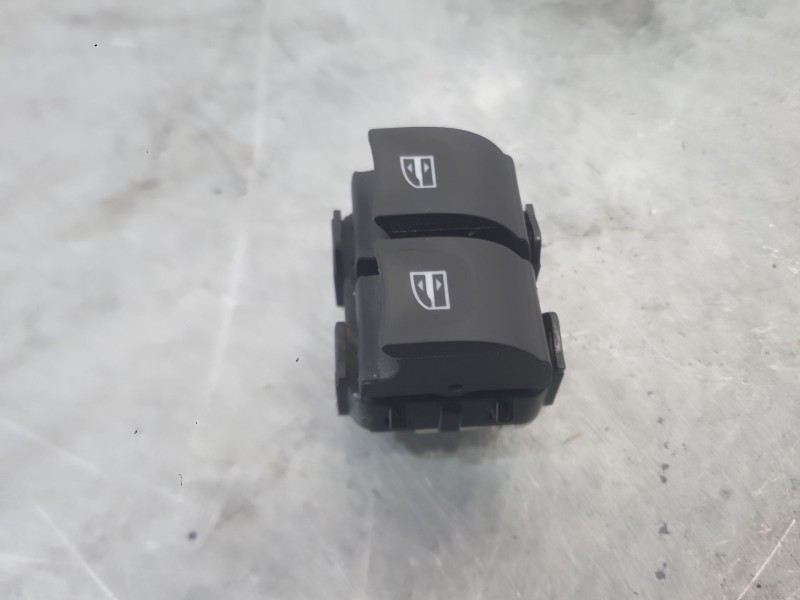 Recambio de mando elevalunas delantero izquierdo para nissan townstar furgoneta/monovolumen (xfk) 1.3 referencia OEM IAM 2556100
