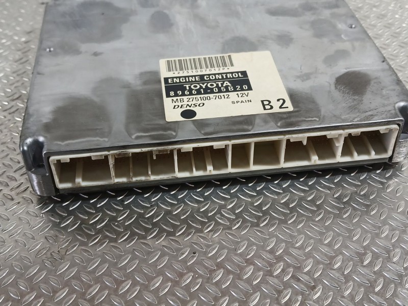Recambio de centralita motor uce para toyota avensis sedán (_t25_) 2.0 (azt250_) referencia OEM IAM 8966105B30  