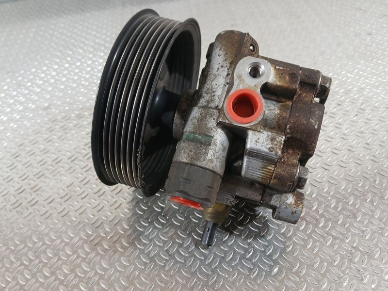Recambio de bomba direccion para toyota avensis sedán (_t25_) 2.0 (azt250_) referencia OEM IAM 4431005090  
