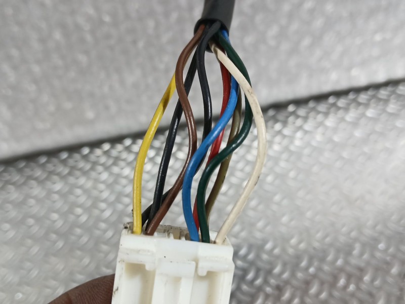Recambio de retrovisor izquierdo para toyota avensis sedán (_t25_) 2.0 (azt250_) referencia OEM IAM 8790605140 ELECTRICO 