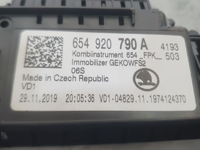 Recambio de cuadro instrumentos para skoda kamiq (nw4) 1.0 tsi referencia OEM IAM 654920790A  