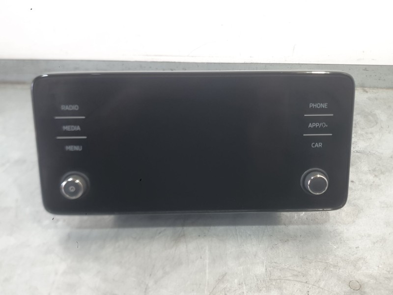 Recambio de sistema navegacion gps para skoda kamiq (nw4) 1.0 tsi referencia OEM IAM 654035871B  