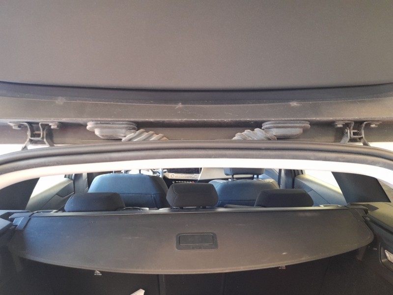 Recambio de bandeja trasera para peugeot 308 sw iii (fc_, fj_, fr_, f4_, fn_) bluehdi 130 (fcyhzl, fcyhzt) referencia OEM IAM 98