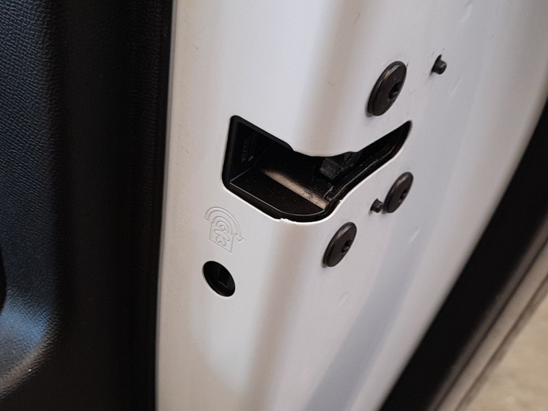 Recambio de cerradura puerta trasera derecha para peugeot 308 sw iii (fc_, fj_, fr_, f4_, fn_) bluehdi 130 (fcyhzl, fcyhzt) refe