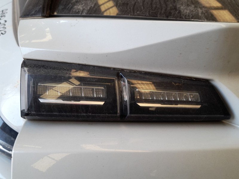 Recambio de piloto trasero izquierdo interior para peugeot 308 sw iii (fc_, fj_, fr_, f4_, fn_) bluehdi 130 (fcyhzl, fcyhzt) ref