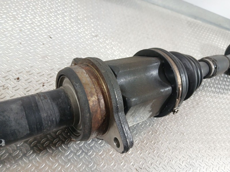 Recambio de transmision delantera derecha para toyota avensis sedán (_t25_) 2.0 (azt250_) referencia OEM IAM 4341005351  