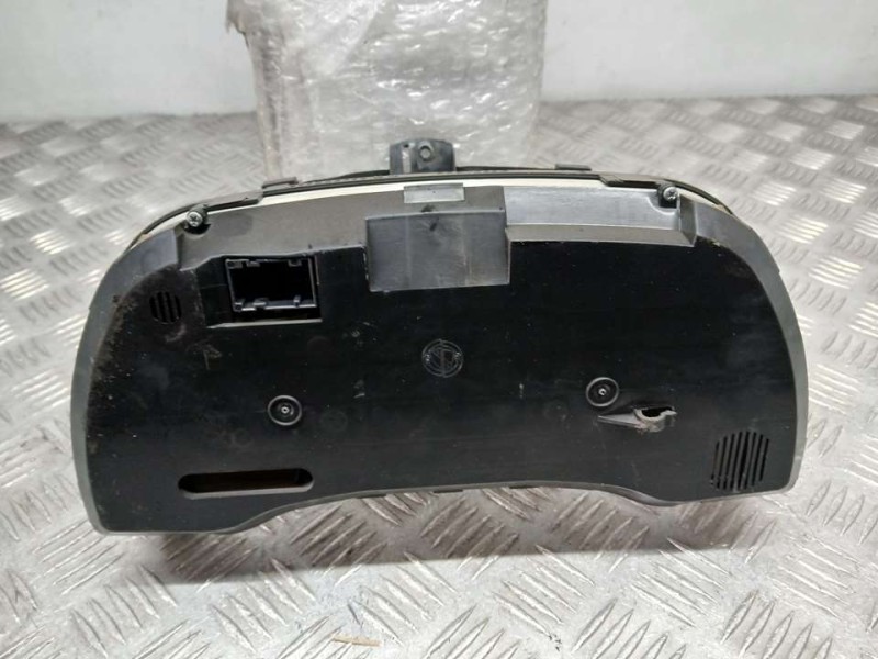 Recambio de cuadro instrumentos para fiat panda (169) 1.2 8v alessi referencia OEM IAM 0046801565  