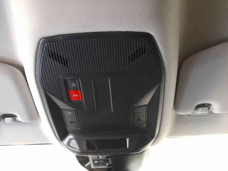 Recambio de luz interior para peugeot 308 sw iii (fc_, fj_, fr_, f4_, fn_) bluehdi 130 (fcyhzl, fcyhzt) referencia OEM IAM 98368