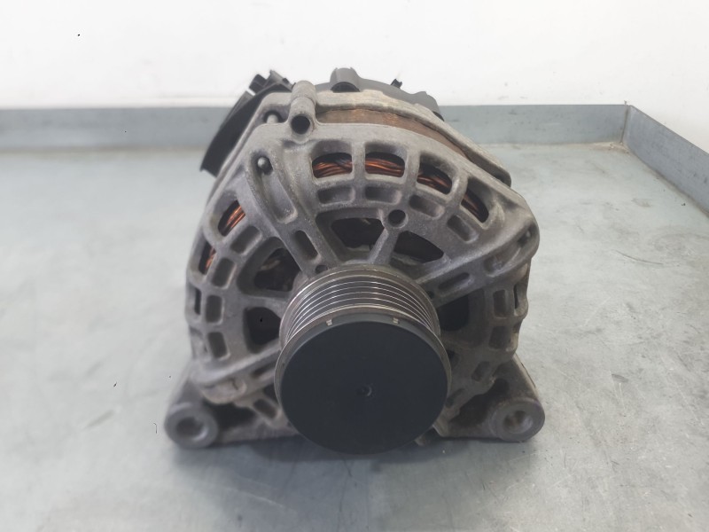 Recambio de alternador para peugeot 208 signature referencia OEM IAM 9809391880  
