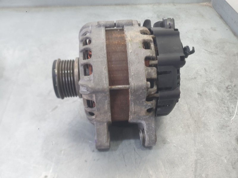 Recambio de alternador para peugeot 208 signature referencia OEM IAM 9809391880  