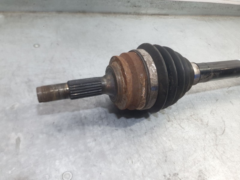 Recambio de transmision delantera derecha para peugeot 208 signature referencia OEM IAM 9803959680  
