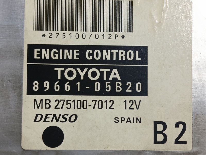 Recambio de centralita motor uce para toyota avensis sedán (_t25_) 2.0 (azt250_) referencia OEM IAM 8966105B20 DENSO 2751007012