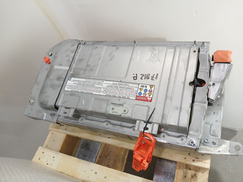 Recambio de bateria para toyota yaris (_p13_) 1.5 hybrid (nhp130_) referencia OEM IAM   