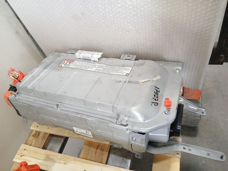 Recambio de bateria para toyota yaris (_p13_) 1.5 hybrid (nhp130_) referencia OEM IAM   