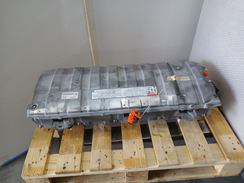 Recambio de bateria para toyota corolla sedán (_e21_) 1.8 vvti hybrid (mzea12, zre211, zwe211) referencia OEM IAM   