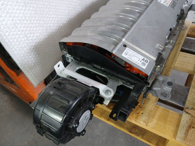 Recambio de bateria para toyota corolla sedán (_e21_) 1.8 vvti hybrid (zwe211, mzea12) referencia OEM IAM   