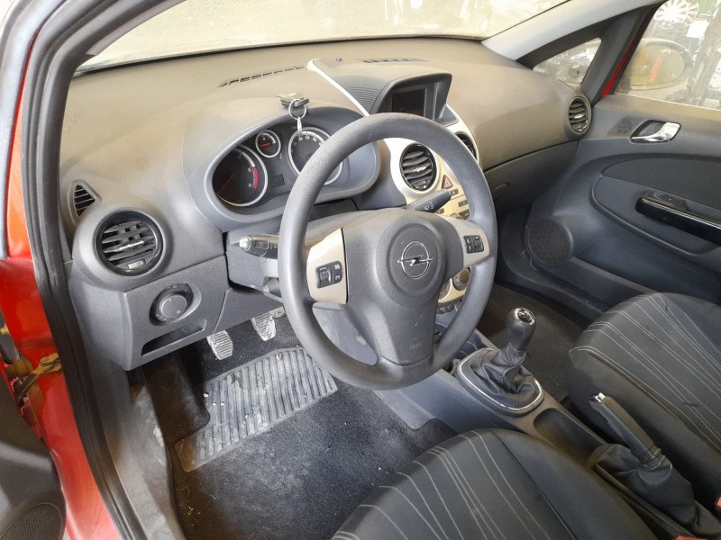opel corsa d (s07) del año 2007