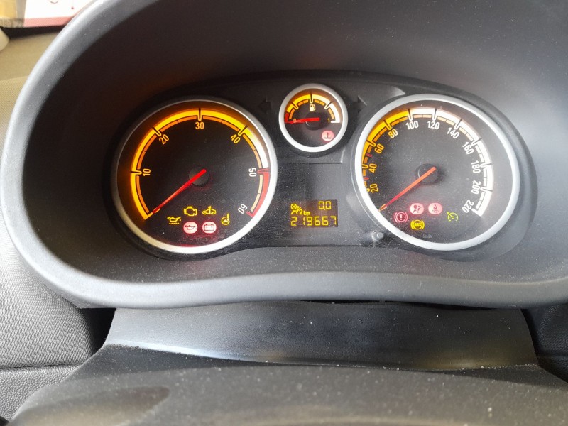 opel corsa d (s07) del año 2007