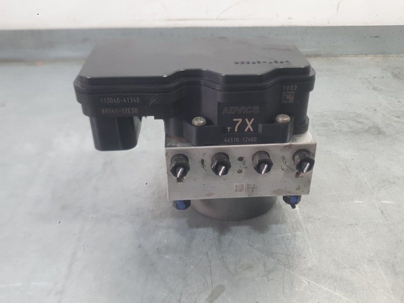 Recambio de abs para toyota corolla sedán (_e21_) 1.8 vvti hybrid (mzea12, zre211, zwe211) referencia OEM IAM 4405002D41  
