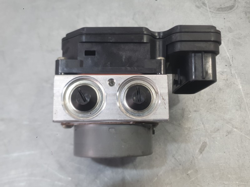 Recambio de abs para toyota corolla sedán (_e21_) 1.8 vvti hybrid (mzea12, zre211, zwe211) referencia OEM IAM 4405002D41  