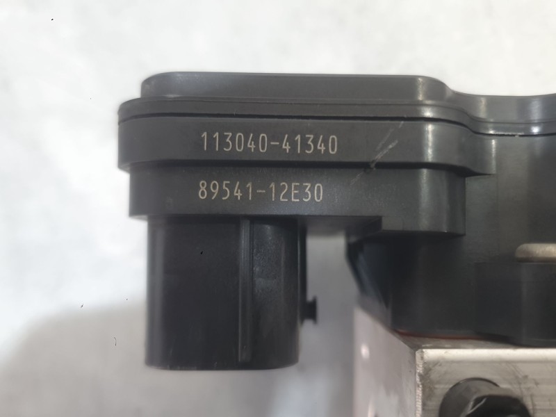 Recambio de abs para toyota corolla sedán (_e21_) 1.8 vvti hybrid (mzea12, zre211, zwe211) referencia OEM IAM 4405002D41  