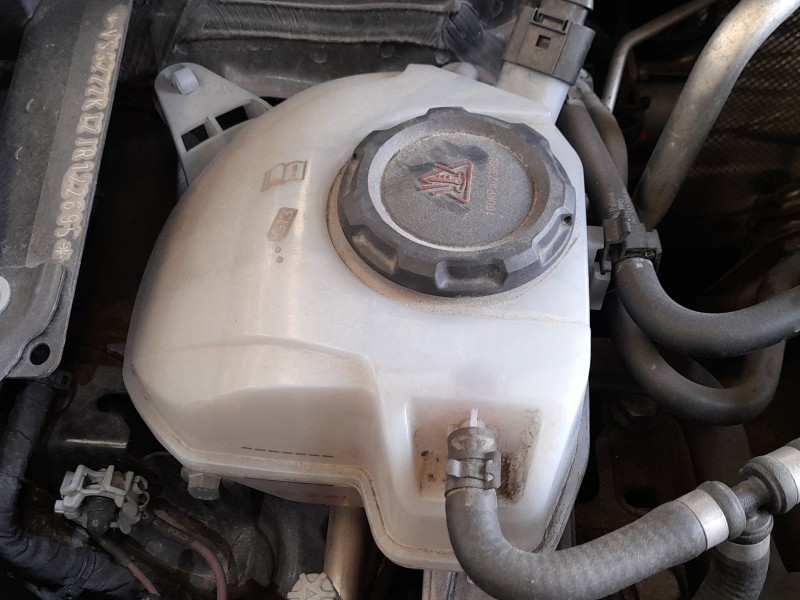Recambio de deposito expansion para seat ibiza v (kj1, kjg) 1.0 tgi referencia OEM IAM 2Q0121407D  